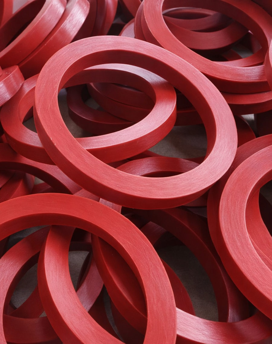 Red food-contact sealing rings